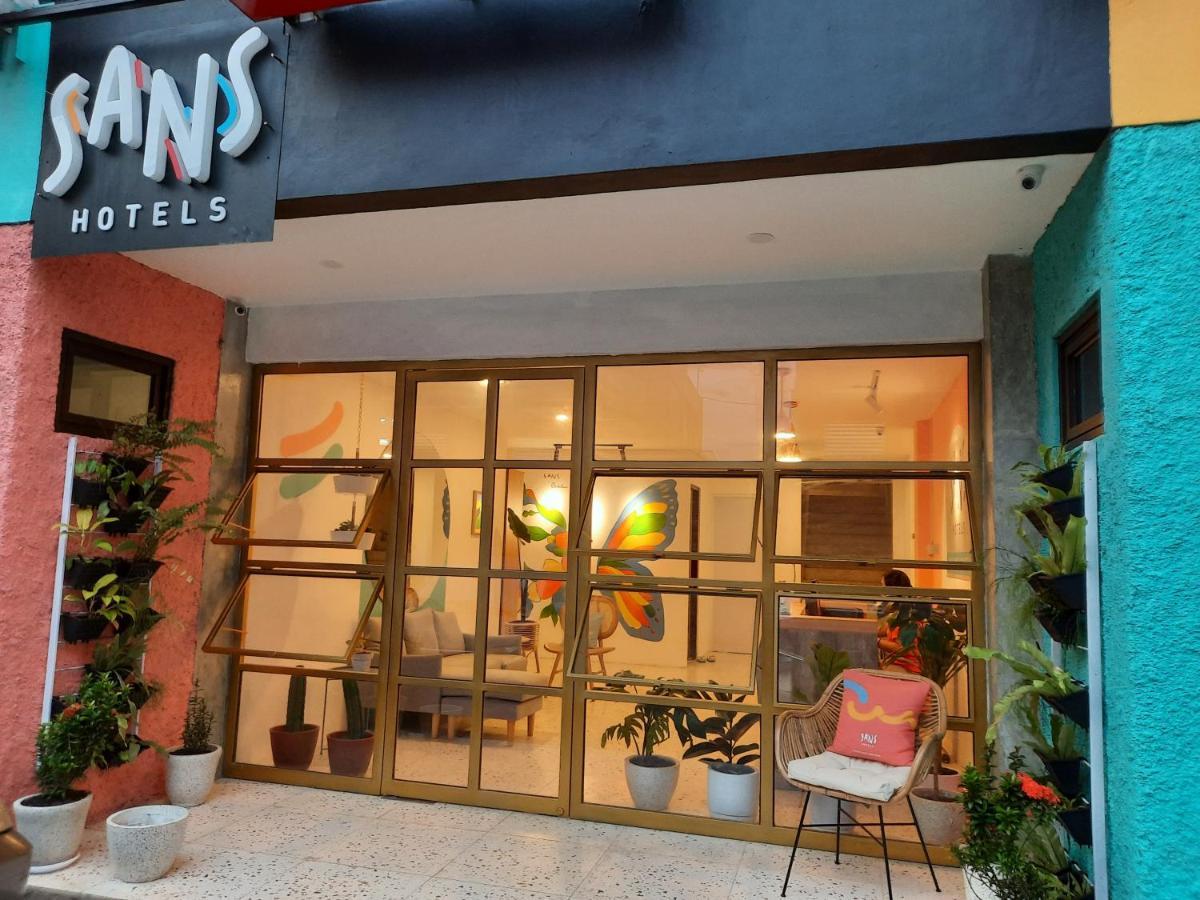 Sans Hotel Andalucia Pasteur บันดุง ภายนอก รูปภาพ